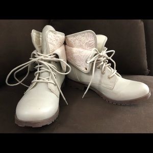 Rock & Candy Women’s Spraypaint Combat Boots